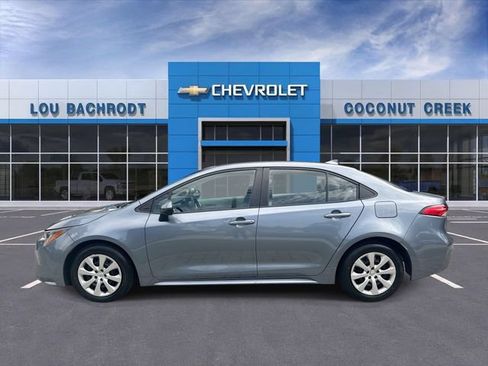 Used 2024 Toyota Corolla LE FWD image 5