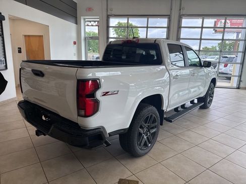 New 2025 Chevrolet Colorado Z71 w/ Z71 Convenience Package 2 image 3