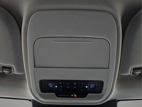 Used 2025 Ford Expedition Active AWD/4WD image 22