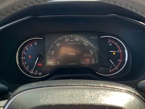 Used 2024 Toyota RAV4 XLE w/ Convenience Package FWD image 9