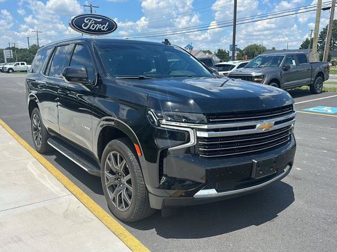 Used 2024 Chevrolet Tahoe LT AWD/4WD image 3