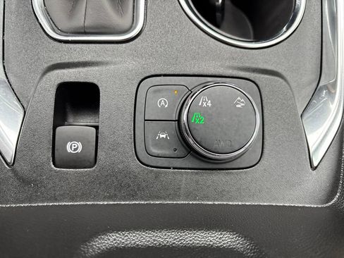 Used 2023 Chevrolet Traverse LS w/ Midnight/Sport Edition AWD/4WD image 28