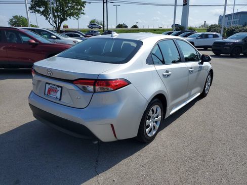 Certified 2024 Toyota Corolla LE FWD image 4