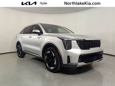 Used 2025 Kia Sorento EX image 1