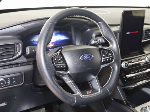 Used 2022 Ford Explorer ST w/ Equipment Group 401A image 6