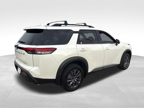 Certified 2023 Nissan Pathfinder SV AWD/4WD image 6