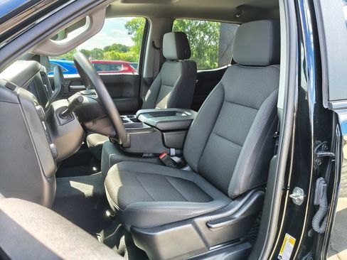 Used 2021 Chevrolet Silverado 1500 Custom AWD/4WD image 2