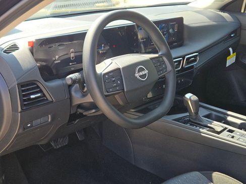 New 2026 Nissan Sentra SV FWD image 10