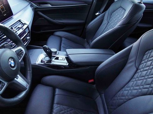 Certified 2023 BMW 530i xDrive w/ M Sport Package image 11