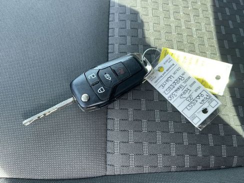 Used 2023 Ford Transit 350 XLT image 35