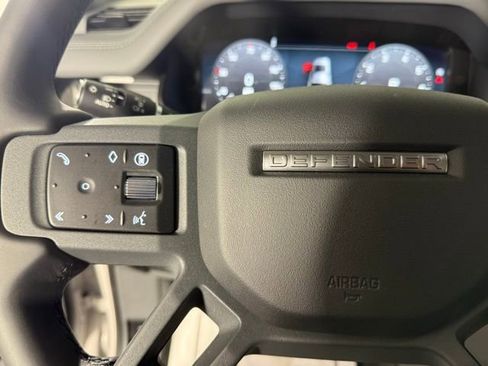 New 2026 Land Rover Defender 110 X-Dynamic SE AWD/4WD image 18