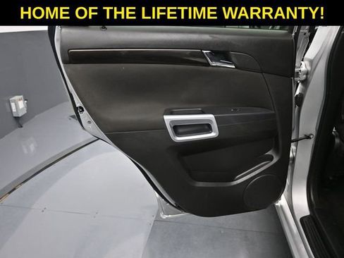 Used 2014 Chevrolet Captiva Sport LT FWD image 32