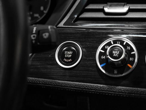 Used 2016 BMW Z4 sDrive28i w/ Technology Package RWD image 26