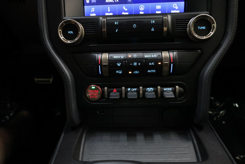 Used 2021 Ford Mustang Shelby GT500 w/ Technology Package RWD image 97