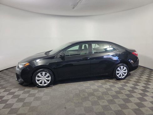 Used 2015 Toyota Corolla LE image 11