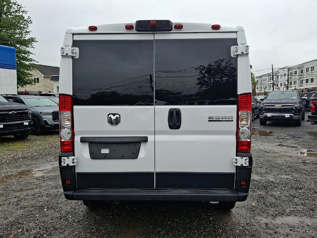 Used 2025 RAM ProMaster 2500 w/ U-Haul Equipment Group FWD image 7
