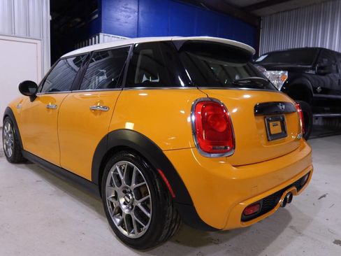 Used 2015 MINI Cooper S image 3