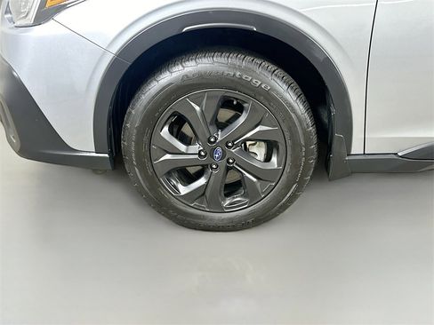 Used 2021 Subaru Outback Onyx Edition XT w/ Popular Package #2 image 8