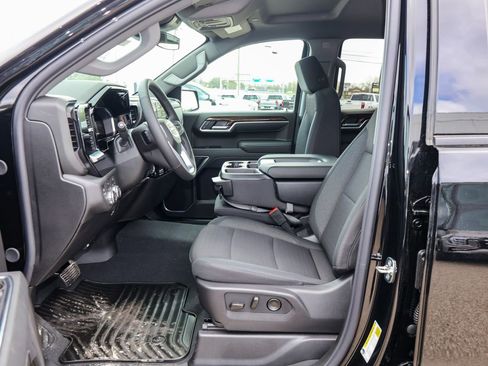 New 2026 GMC Sierra 1500 Elevation image 7