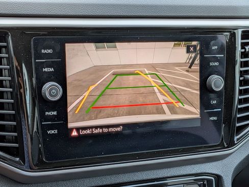 Used 2023 Volkswagen Atlas SE w/ Panoramic Sunroof Package FWD image 19