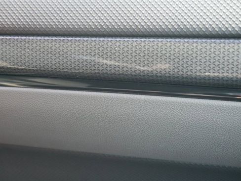 Used 2023 Chevrolet Silverado 1500 ZR2 w/ Technology Package image 36