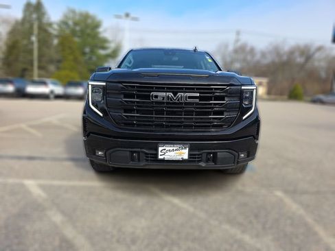 Certified 2022 GMC Sierra 1500 Elevation w/ LPO, Elevation Black Package AWD/4WD image 21