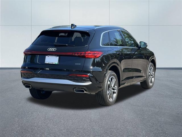 Used 2025 Audi Q5 Premium Plus w/ Premium Plus AWD/4WD image 6