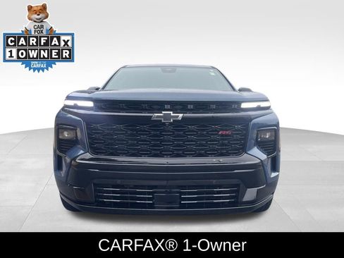 Used 2024 Chevrolet Traverse RS image 2