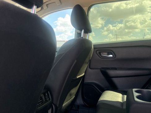Certified 2025 Nissan Rogue SV FWD image 38