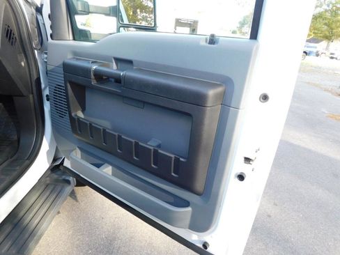 Used 2011 Ford F550 2WD Regular Cab Super Duty w/ PWR Equipment Group image 17