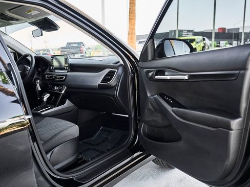 Used 2023 Kia Seltos LX AWD/4WD image 10