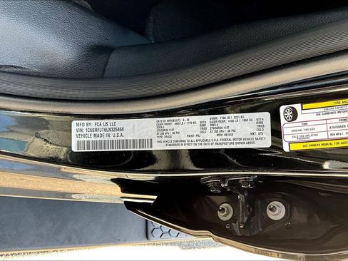 Used 2020 RAM 1500 Laramie w/ Sport Appearance Package image 22