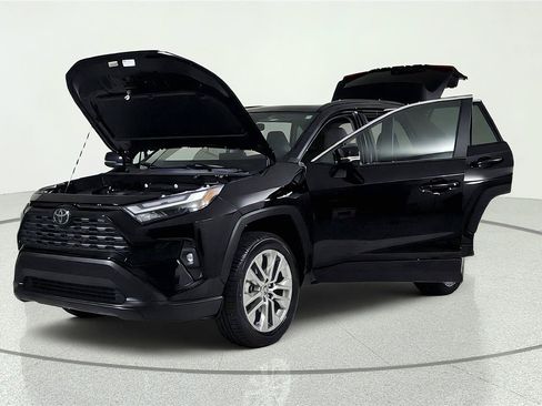 Used 2025 Toyota RAV4 XLE Premium w/ Weather Package AWD/4WD image 10