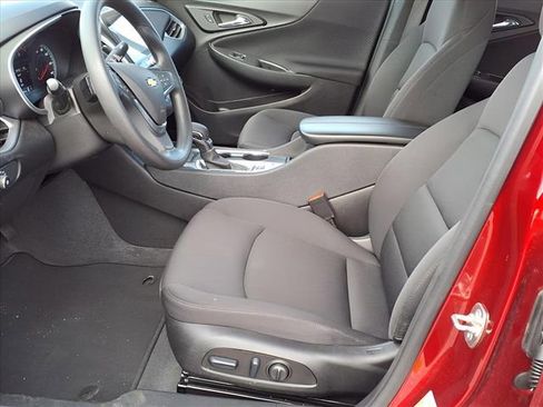 Used 2024 Chevrolet Malibu LT image 17