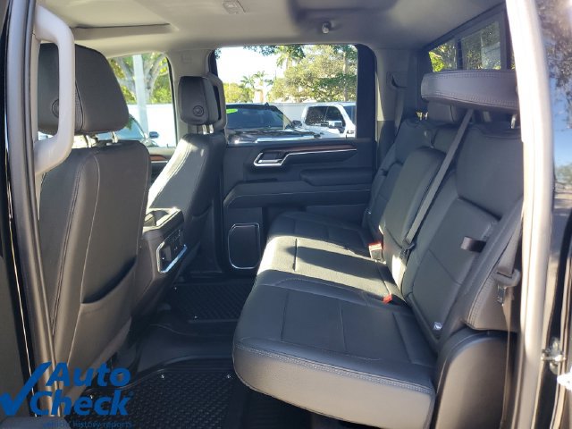 Used 2025 GMC Sierra 3500 Denali w/ Denali Reserve Package AWD/4WD image 11
