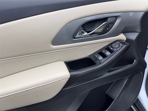 Used 2023 Chevrolet Traverse LS w/ Midnight/Sport Edition image 35