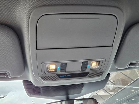 Used 2021 Ford Explorer XLT w/ Equipment Group 202A image 31