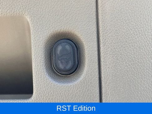 Used 2018 Chevrolet Tahoe Premier image 12