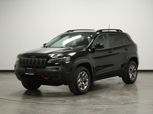 Used 2022 Jeep Cherokee Trailhawk w/ Premium Leather Package AWD/4WD image 4