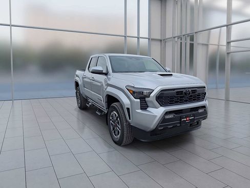 New 2026 Toyota Tacoma TRD Sport image 5