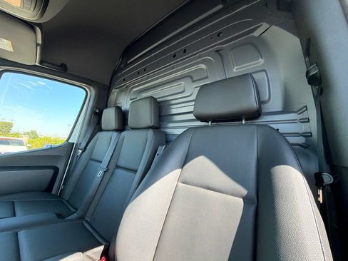Used 2025 Mercedes-Benz Sprinter 2500 image 20