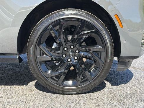 Used 2025 Lincoln Navigator Black Label image 32