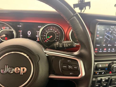 Used 2018 Jeep Wrangler Unlimited Rubicon AWD/4WD image 48