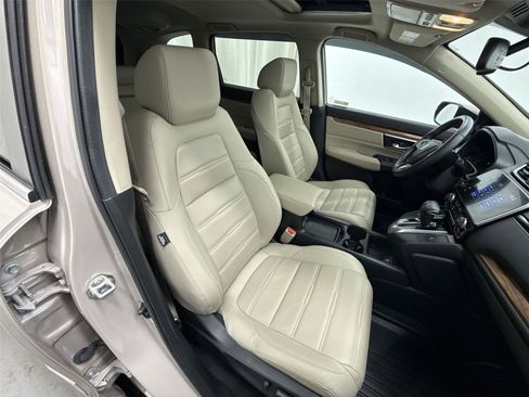 Used 2019 Honda CR-V Touring image 30