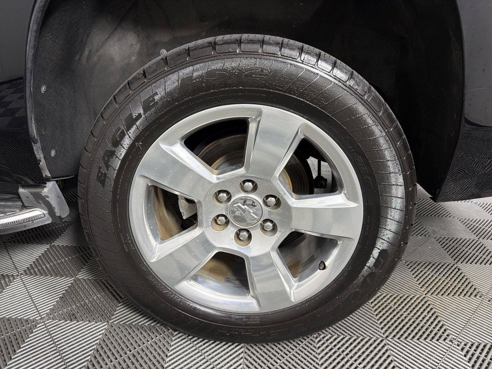 Used 2015 Chevrolet Tahoe LTZ RWD image 19