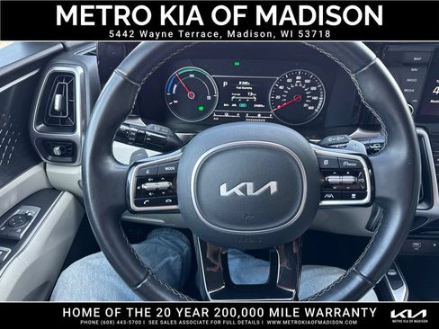 Used 2023 Kia Sorento EX AWD/4WD image 18