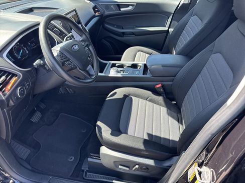 Used 2021 Ford Edge SE w/ Cargo Accessory Package image 9