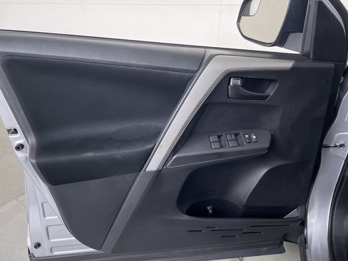 Used 2017 Toyota RAV4 LE w/ All Weather Liner Package AWD/4WD image 10
