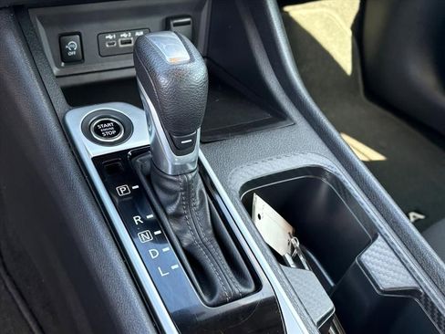 Used 2024 Nissan Sentra SV image 23