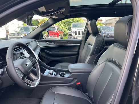 New 2025 Jeep Grand Cherokee L Limited image 53